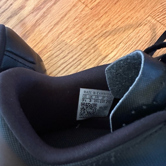 Youth Adidas Predator Soccer Cleats size 3.5 - Picture 5 of 6